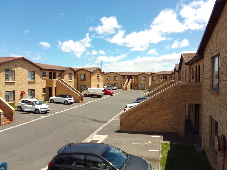 2 Bedroom Property for Sale in Guldenland Western Cape